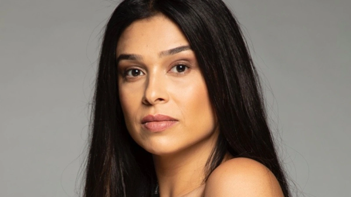 Dentista Larissa Bressan