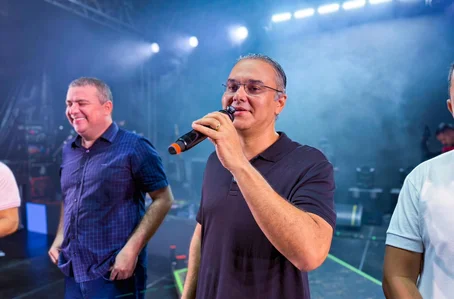 Deputado Firmino Paulo participa das comemorações pelos 87 anos de Bom Jesus