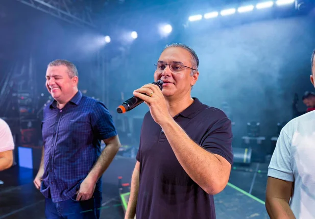 Deputado Firmino Paulo participa das comemorações pelos 87 anos de Bom Jesus