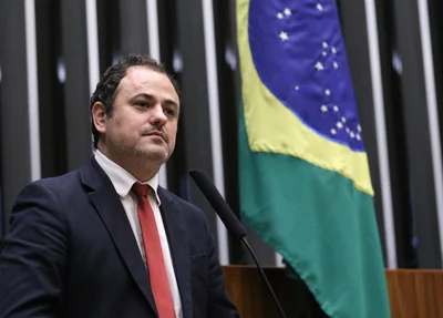 Deputado Glauber Braga