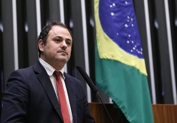 Deputado Glauber Braga