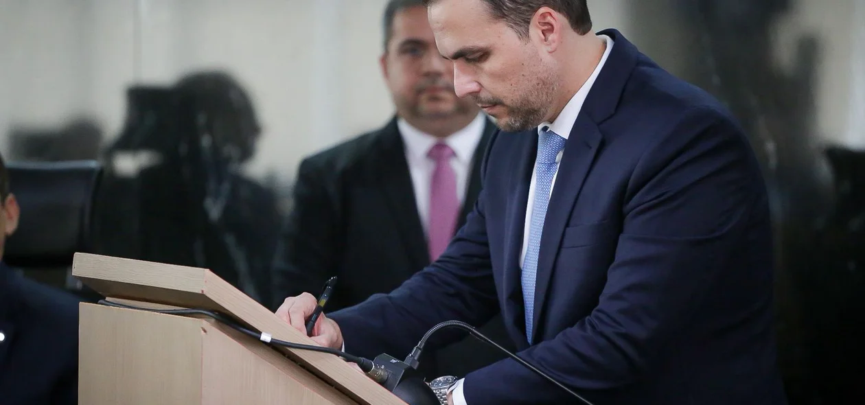 Desembargador Mário Basílio