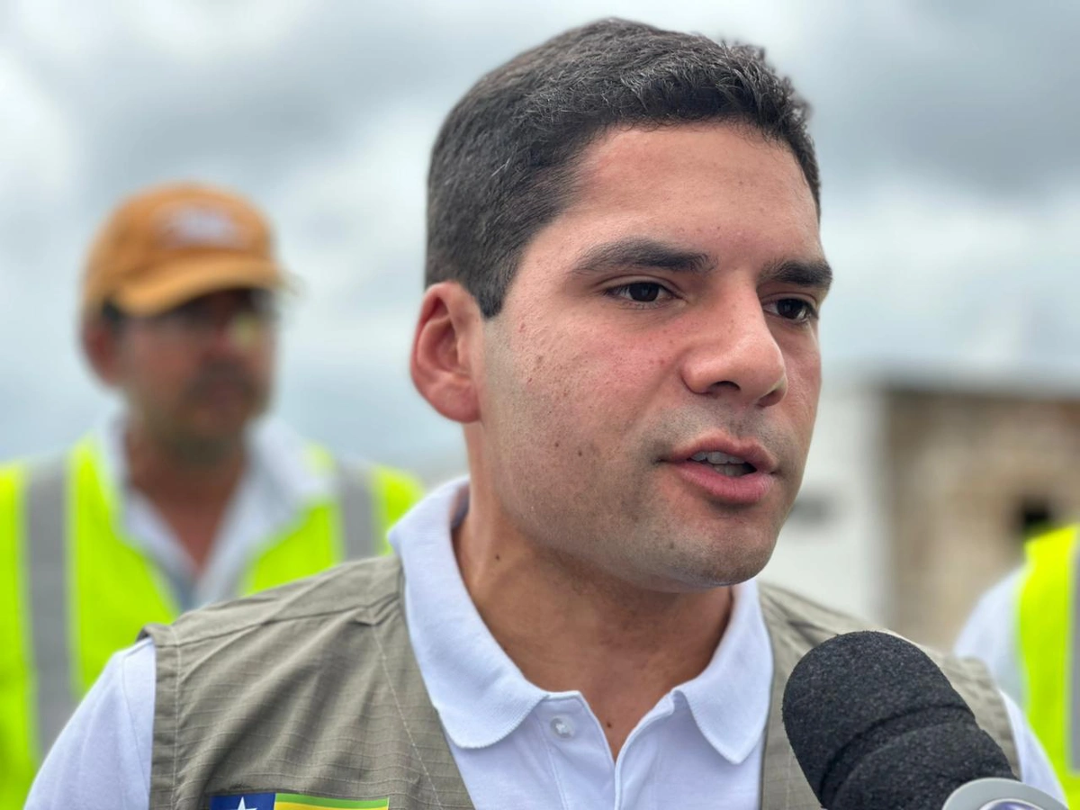 Diretor-geral do DER-PI, Leonardo Sobral