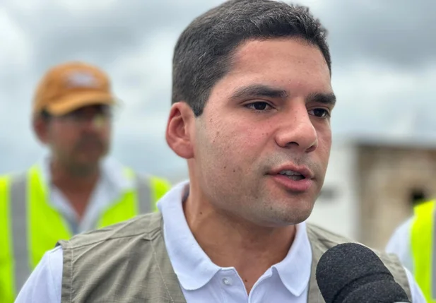 Diretor-geral do DER-PI, Leonardo Sobral