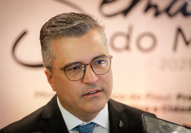 Dr. Vinicius Nascimento