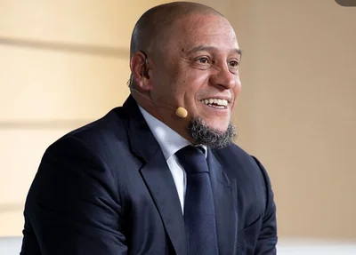 Ex-lateral esquerdo, Roberto Carlos