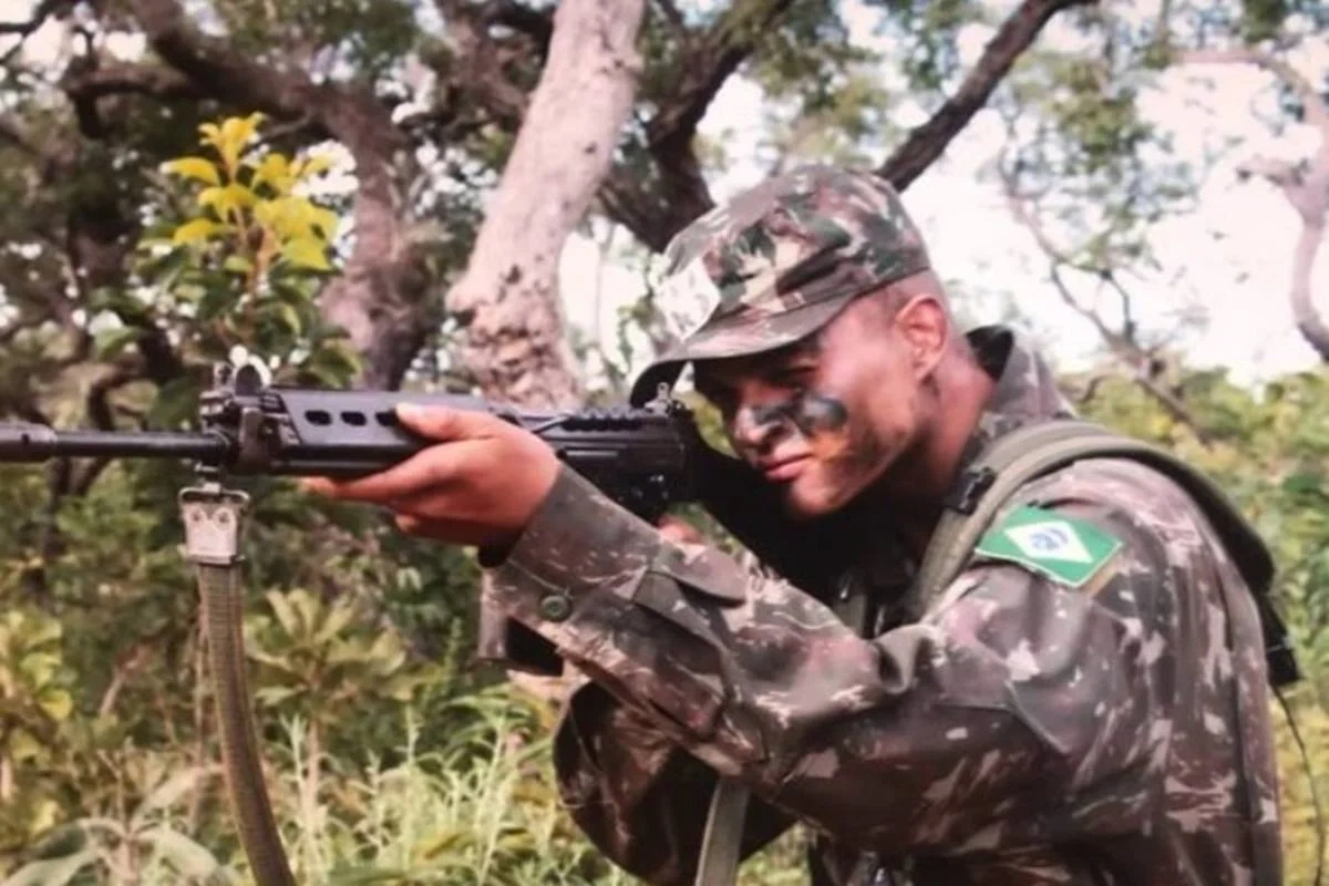 Ex-soldado Kelvin Barros da Silva