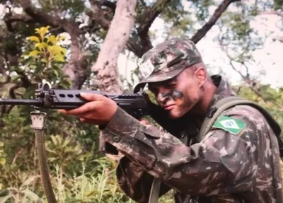 Ex-soldado Kelvin Barros da Silva