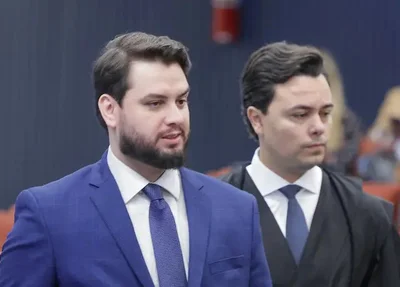 Filipe Martins e seu advogado, Jeffrey Chiquini