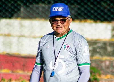 Flávio Araújo, técnico do Fluminense