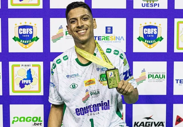 Goleiro Nicolas Oliveira