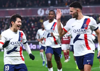 Gonçalo Ramos marca na vitória do PSG sobre o Metz
