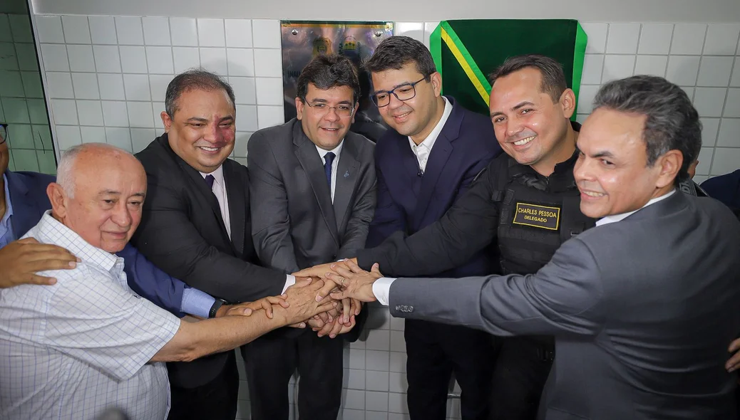 Governador inaugura nova sede da Polícia Civil