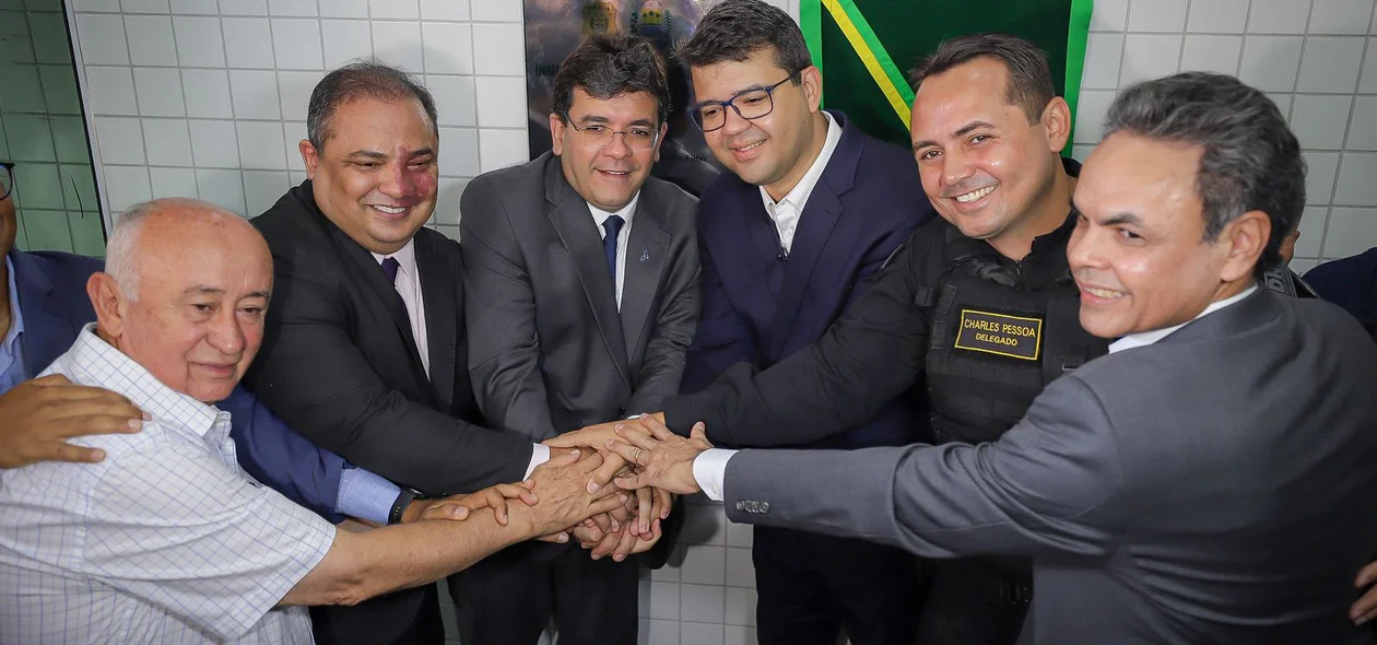 Governador inaugura nova sede da Polícia Civil