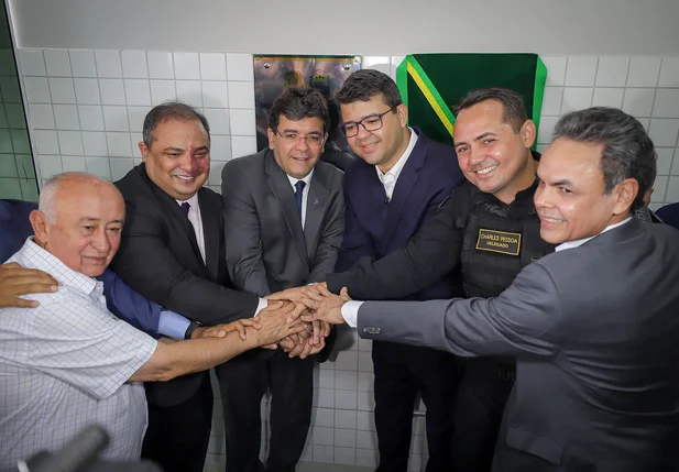 Governador inaugura nova sede da Polícia Civil