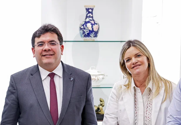 Governador Rafael Fonteles e deputada Gracinha Mão Santa