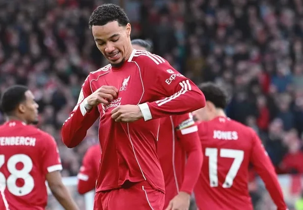 Hugo Ekitike fez os gols do Liverpool na vitória contra o Brighton