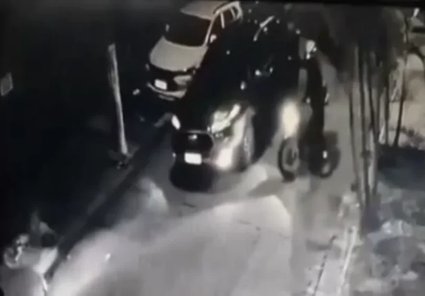Imagens das câmeras de segurança flagraram o momento da execução.