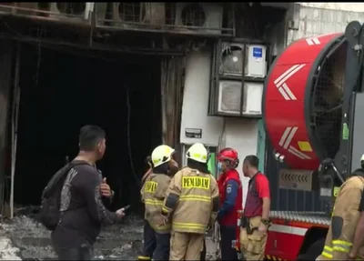 Incêndio no edifício Terra Drone, na Indonésia.