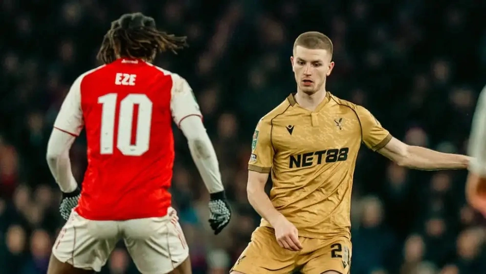 Jogadores de Arsenal e Crystal Palace