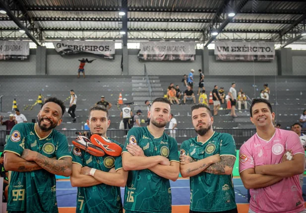 Jogadores do Atlético Piauiense são bicampeões do Brasileiro de Futsal