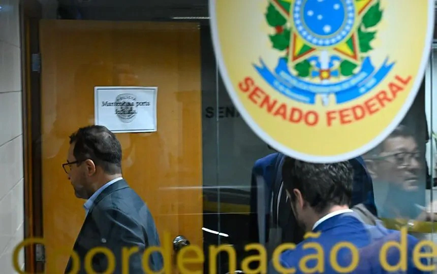 Jucimar foi levado à delegacia do Senado