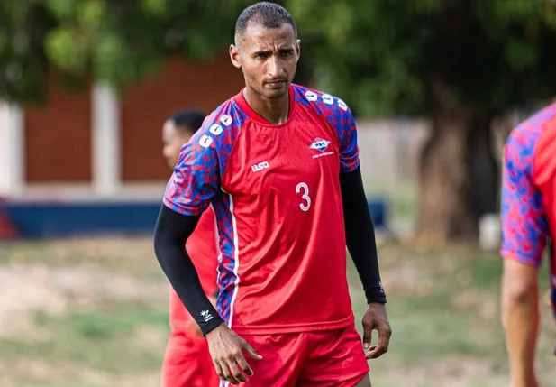 Leandro Amorim, zagueiro do Piaui