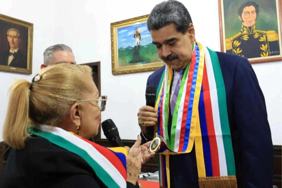 Maduro se autoproclama "Arquiteto da Paz"