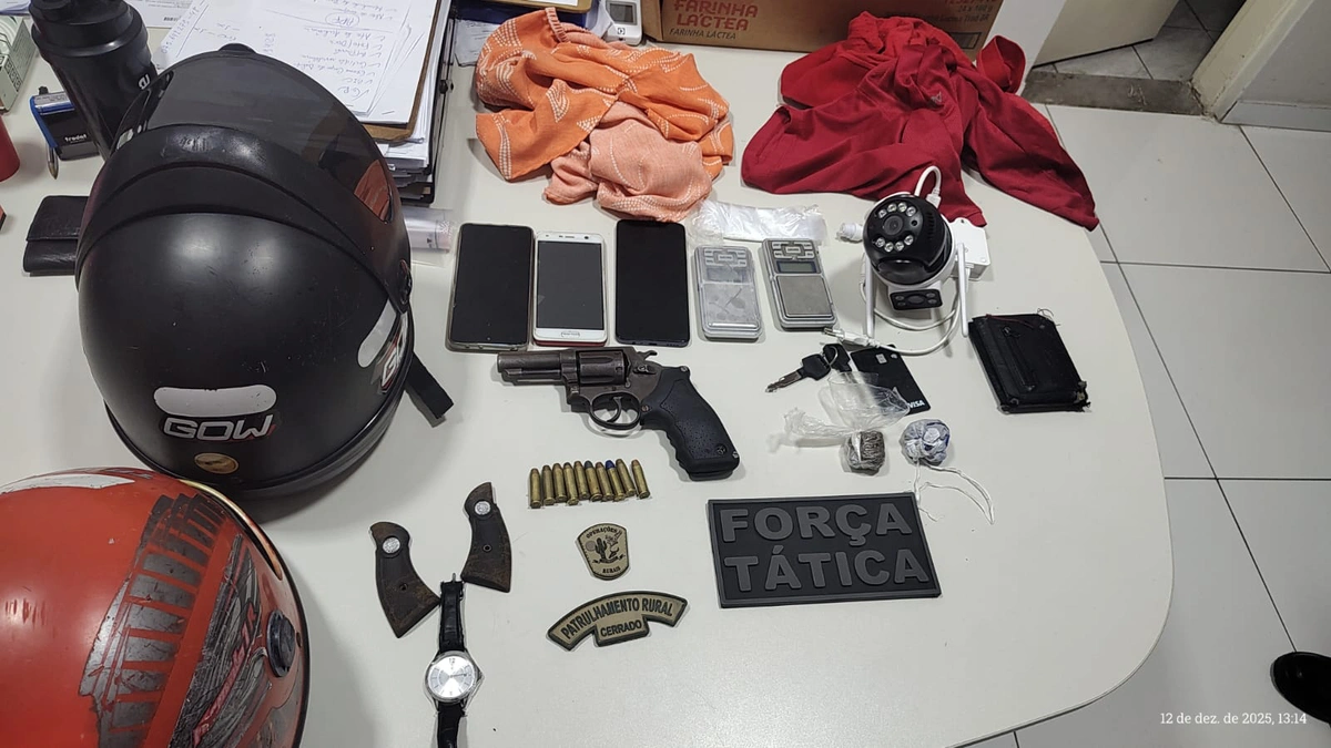 Material apreendido pelos policiais do 3º BPM