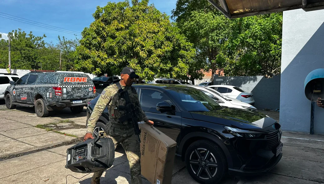 Material roubado da residência do ex-secretário