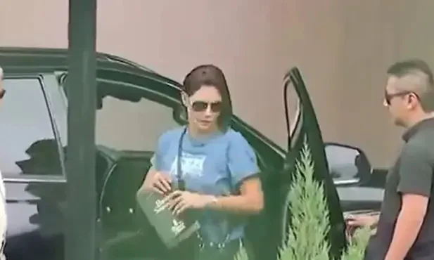 Michelle chegando a sede da PF
