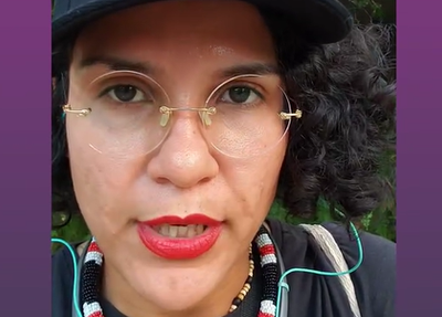 Mulher que hostilizou André Fernandes em aeroporto defende morte de Bolsonaro