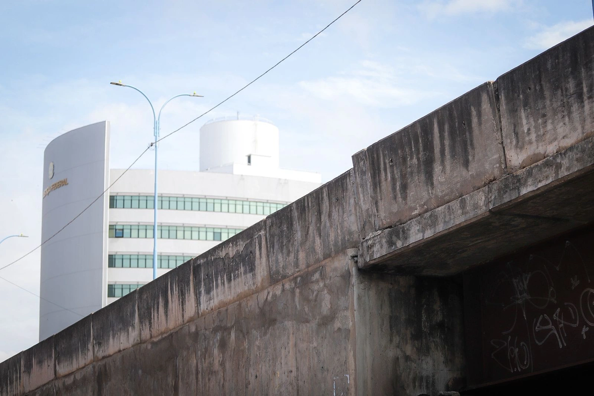 O Crea-PI também acompanha estudos que apontam um desnível de quase 15 centímetros no viaduto