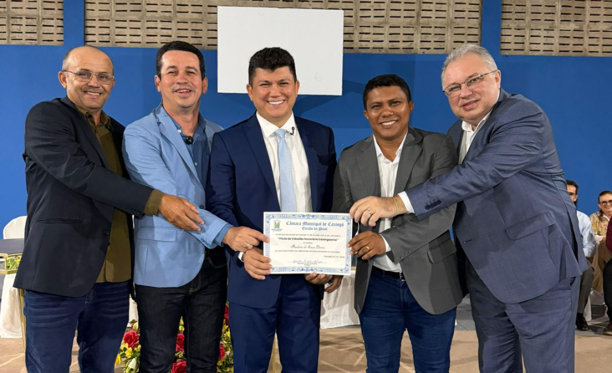 O deputado estadual Rubens Vieira foi agraciado com o Título de Cidadania Caxingoense