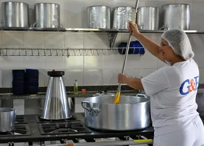 O projeto de Lei 2.531/2021 institui um piso salarial nacional para os trabalhadores da educação básica