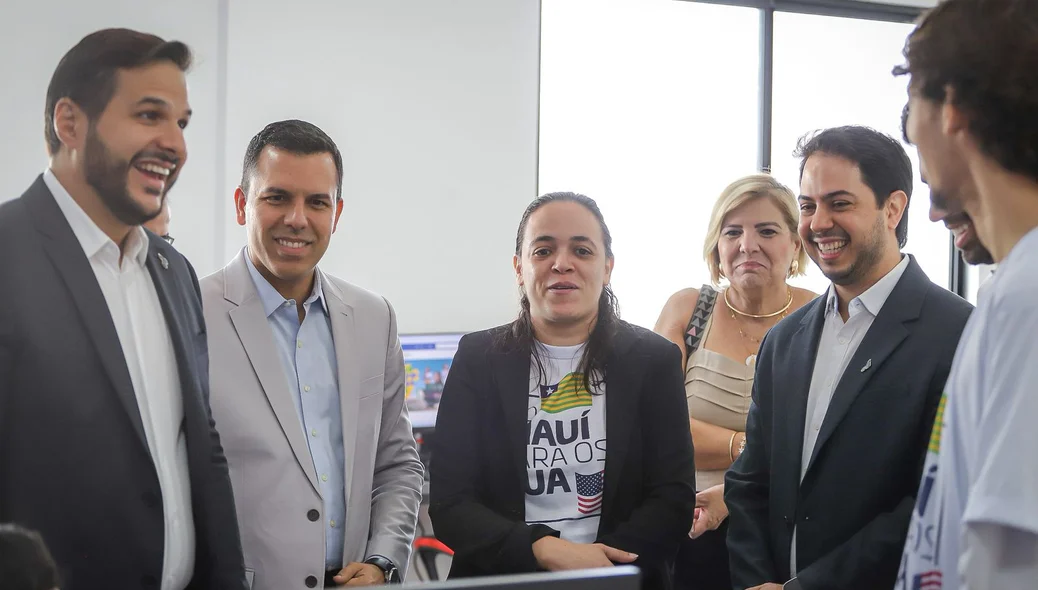 O secretário de Estado da Educação, Washington Bandeira, também participou da solenidade