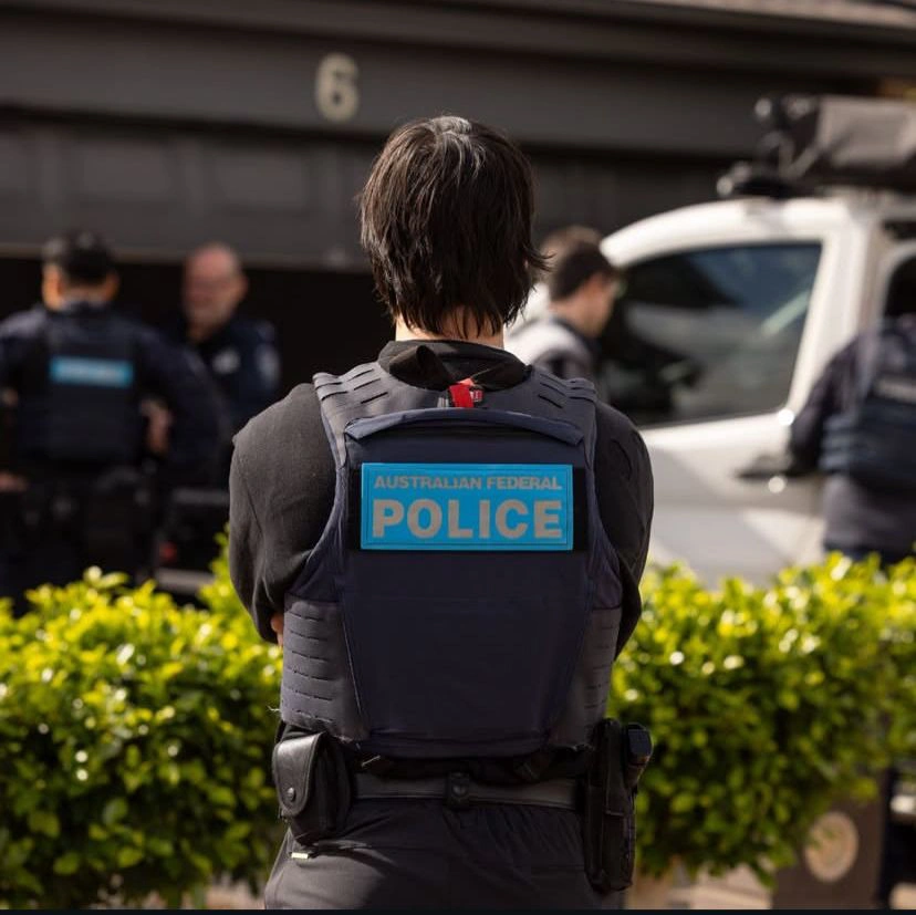 Policia da Austrália prende quadrilha de abuso infantil “satânico”