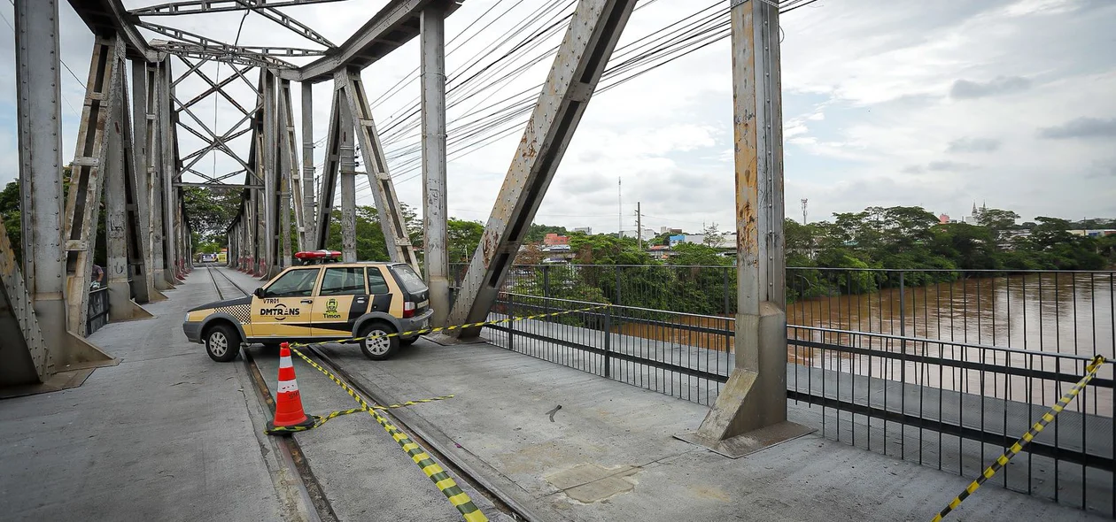 Ponte liga Teresina e Timon