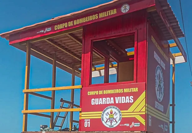 Posto Guarda-Vidas na Praia da Pedra do Sal=