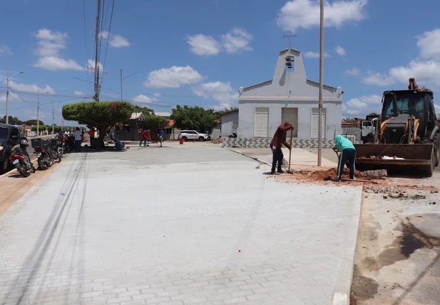 Praça da Igreja de Santa Luzia