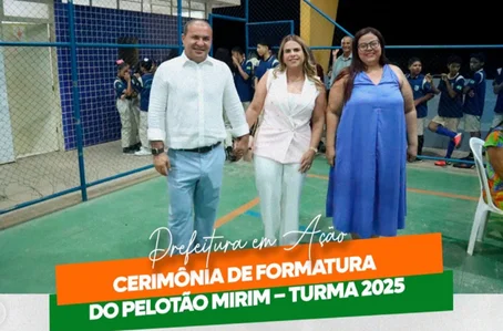 Prefeito Adelmo da Cincal participou da formatura do Pelotão Mirim