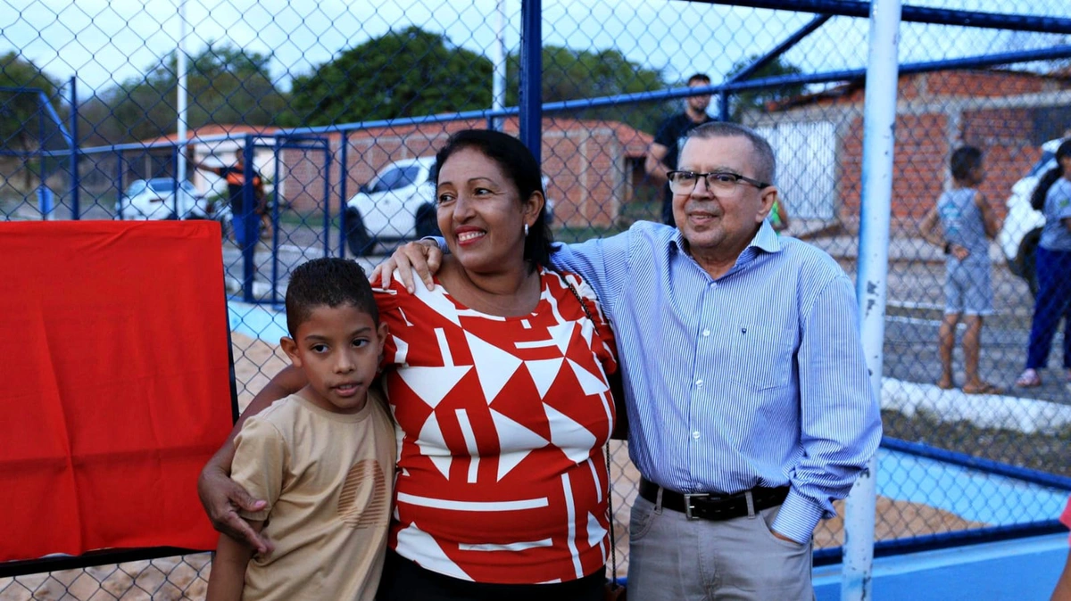 Prefeitura de Francinópolis inaugura nova quadra no Complexo Esportivo da cidade