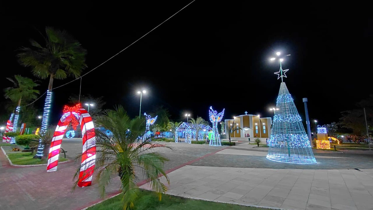 Prefeitura de São João do Arraial inaugura decoração natalina