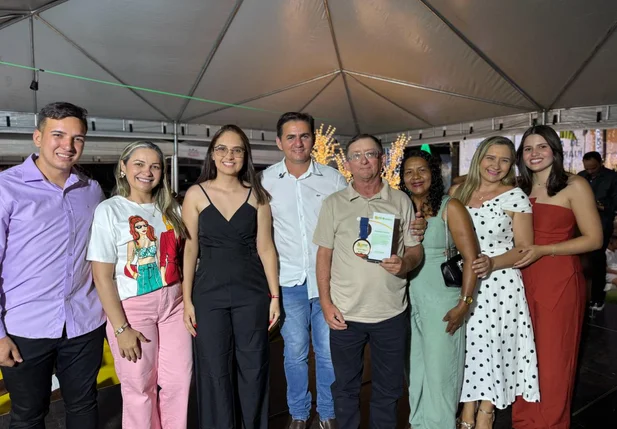 Prefeitura de União retira 200 kg de lixo e promove conscientização em ponto turístico da cidade