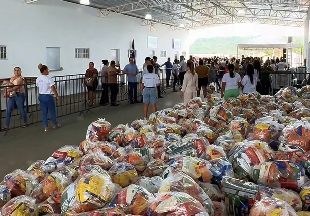 Prefeitura de Uruçuí conclui entrega de 4 mil cestas natalinas