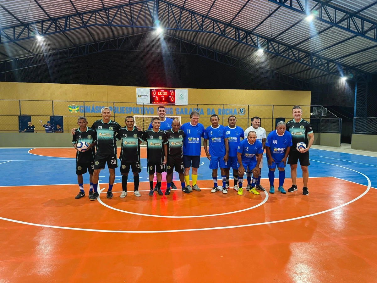 Quadra Regis Saraiva tem pintura inaugurada para jogo do Piauiense de Futsal Sub-20 em União