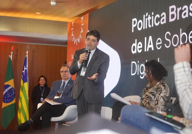 Rafael Fonteles durante lançamento