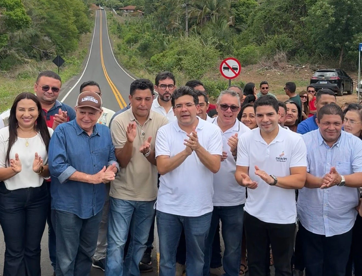 Rafael Fonteles e Leo Sobral entregam recuperação completa da rodovia que conecta Monsenhor Gil a Curralinhos