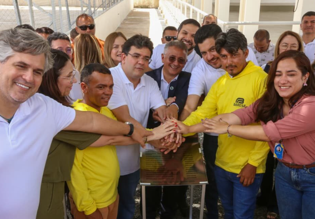 Rafael Fonteles inaugura nova estrutura da Uespi de Picos