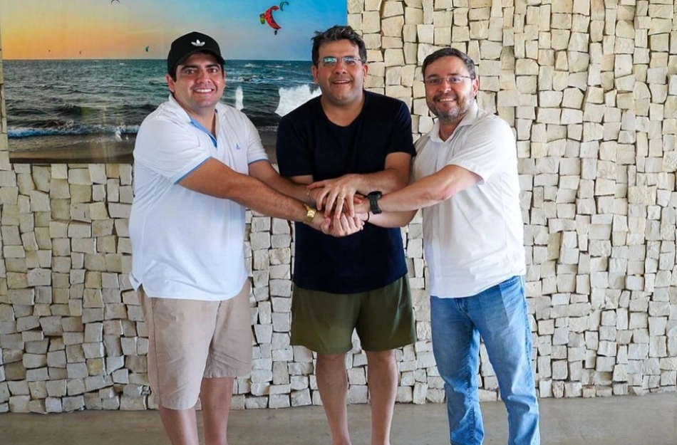 Reunião com o presidente Estadual do PT, Fábio Novo, e o prefeito Felipe Ribeiro (PT) define permanência do gestor na sigla